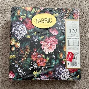 Floral Fabric Photo Album / Vintage - Brand New / Binder Album - The garden